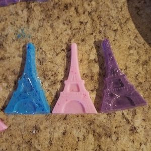 Pairs  themed soaps